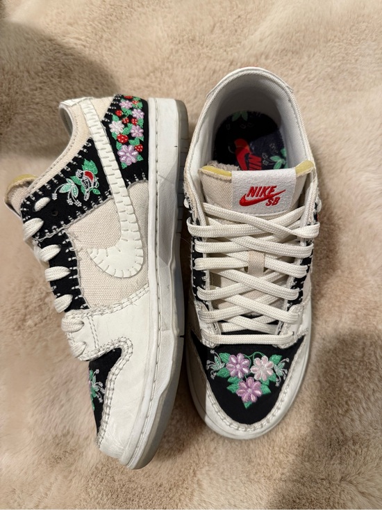 Nike Shoes - Nike SB Women’s Floral Low-Top Sneakers - Black/White/Green/Purple